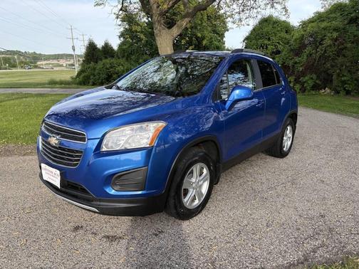 Blue 2016 Chevrolet Trax LT
