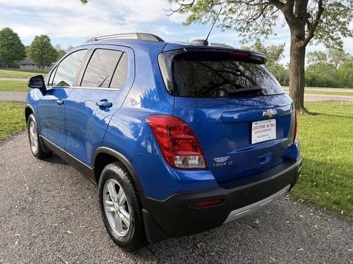 Blue 2016 Chevrolet Trax LT