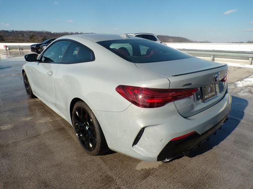 2025 BMW M440 i xDrive