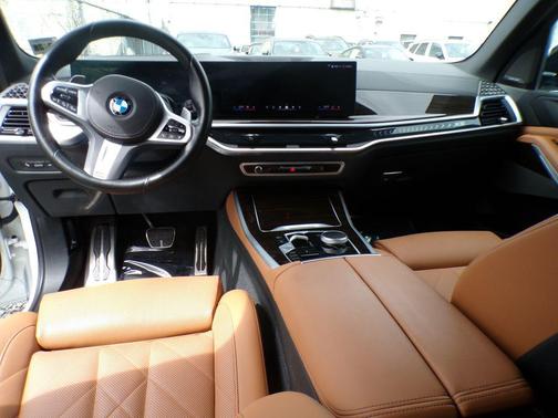 Alpine White 2024 BMW X5 xDrive40i