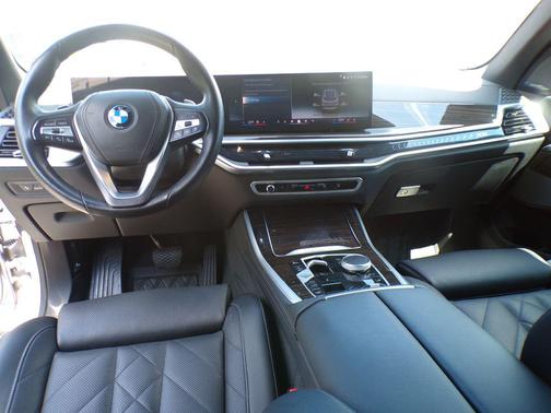 Skyscraper Grey Metallic 2024 BMW X5 PHEV xDrive50e