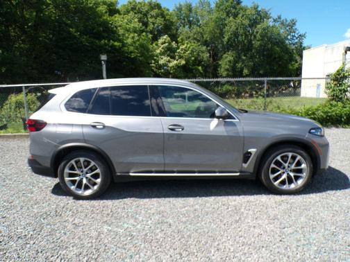 Skyscraper Grey Metallic 2024 BMW X5 PHEV xDrive50e