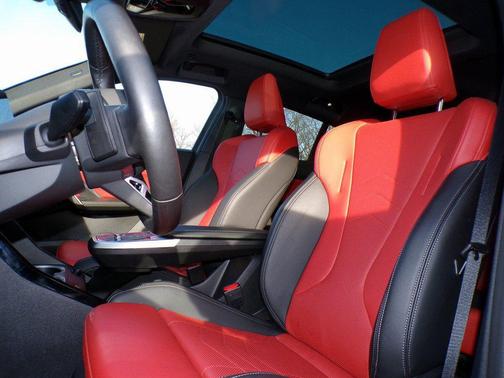 2025 BMW X2 xDrive28i