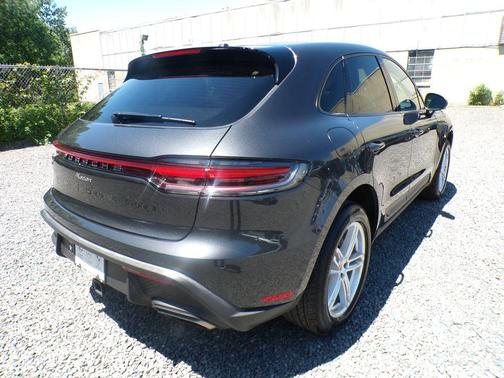 Volcano Grey Metallic 2025 Porsche Macan Macan