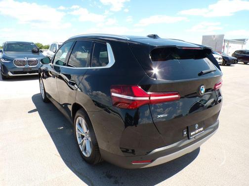 Black Sapphire Metallic 2025 BMW X3 30 xDrive