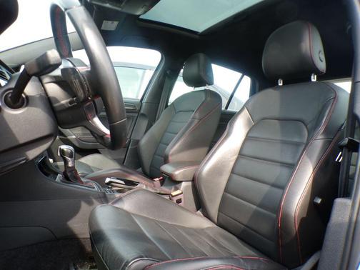 2019 Volkswagen Golf GTI 2.0T S 4-Door