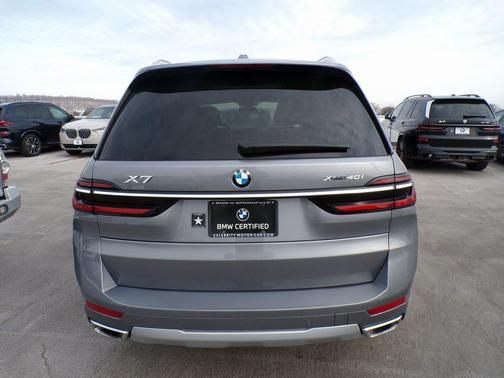 2023 BMW X7 xDrive40i