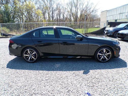 Black Sapphire Metallic 2026 BMW 530 xDrive