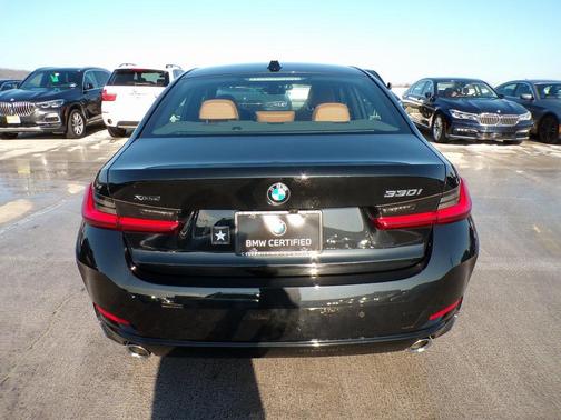 2025 BMW 330 xDrive