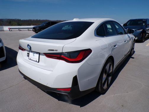 Alpine White 2025 BMW i4 Gran Coupe xDrive40