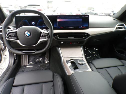 Mineral White Metallic 2025 BMW 330 xDrive