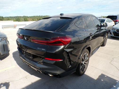 Black Sapphire Metallic 2024 BMW X6 xDrive40i