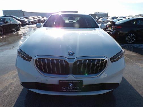 2025 BMW i5 xDrive40