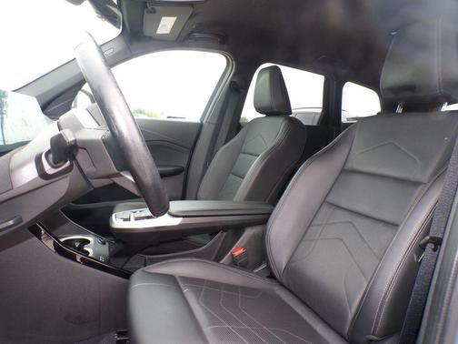 Cape York Green Metallic 2024 BMW X1 xDrive28i