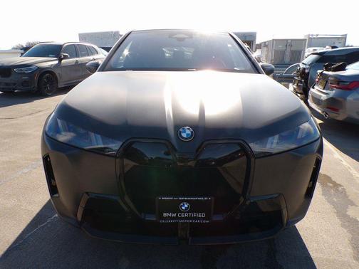 2026 BMW iX xDrive45