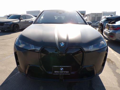 2026 BMW iX xDrive45