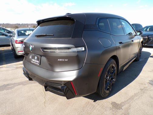 2026 BMW iX xDrive45