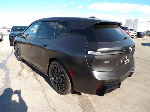 2026 BMW iX xDrive45