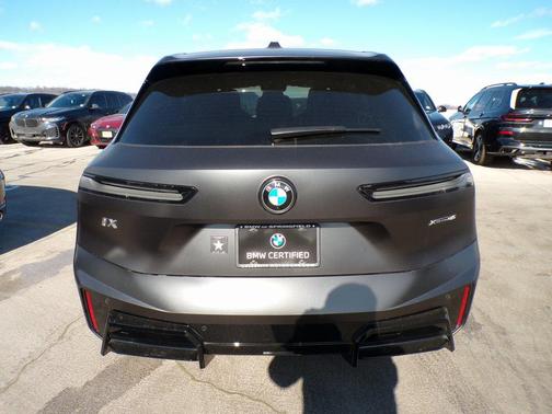 2026 BMW iX xDrive45
