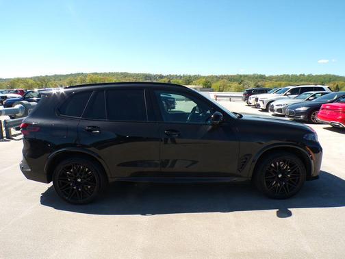 Black Sapphire Metallic 2024 BMW X5 M Base