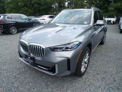 Skyscraper Grey Metallic 2024 BMW X5 xDrive40i