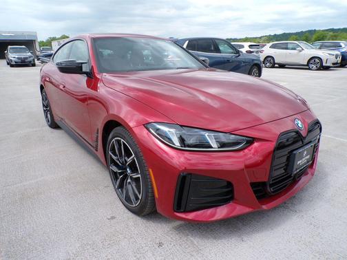 Vegas Red Metallic 2025 BMW i4 Gran Coupe M50