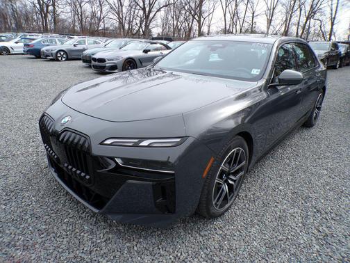2023 BMW 760 i xDrive