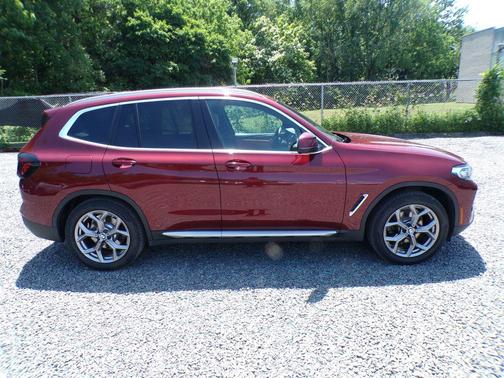 Aventurin Red Metallic 2023 BMW X3 xDrive30i