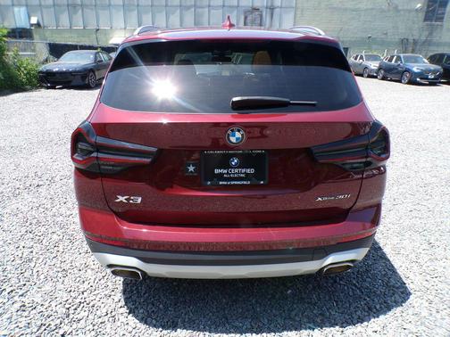Aventurin Red Metallic 2023 BMW X3 xDrive30i