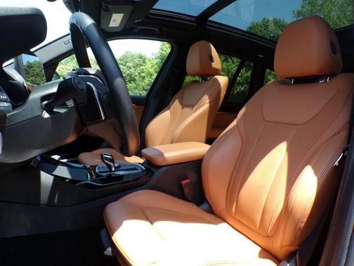 Aventurin Red Metallic 2023 BMW X3 xDrive30i