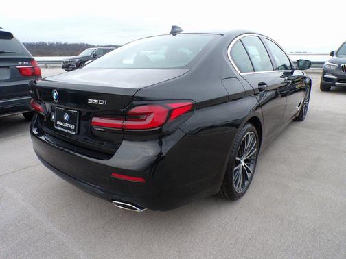 2023 BMW 530 i xDrive