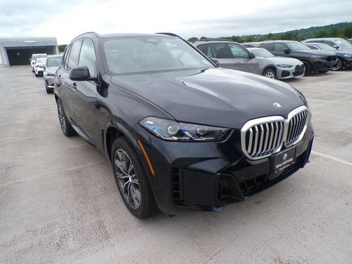 Carbon Black Metallic 2026 BMW X5 xDrive40i