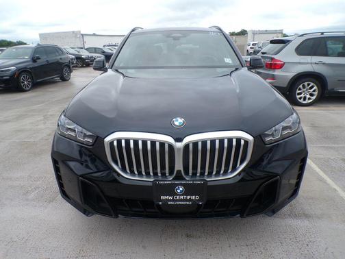 Carbon Black Metallic 2026 BMW X5 xDrive40i