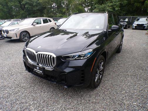 Carbon Black Metallic 2026 BMW X5 xDrive40i