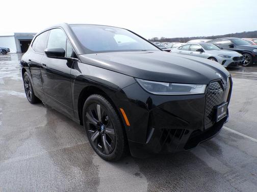 2025 BMW iX xDrive50