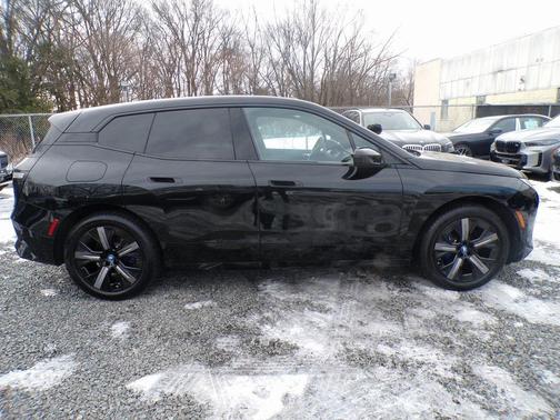 2025 BMW iX xDrive50