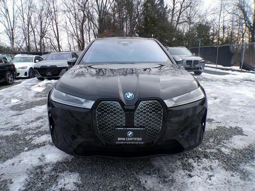 2025 BMW iX xDrive50