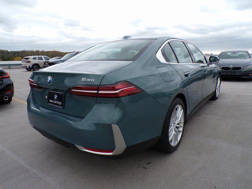 2025 BMW 530 xDrive