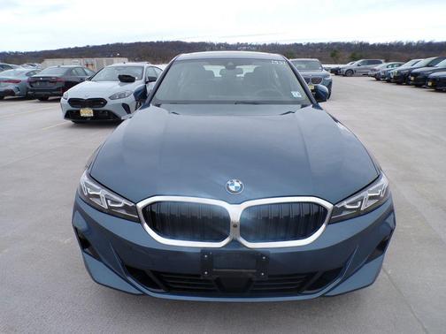 Arctic Race Blue Metallic 2025 BMW 330 xDrive