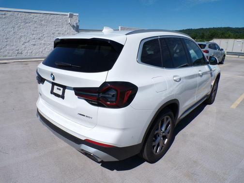Alpine White 2024 BMW X3 xDrive30i