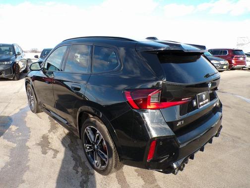 2025 BMW X1 M35i