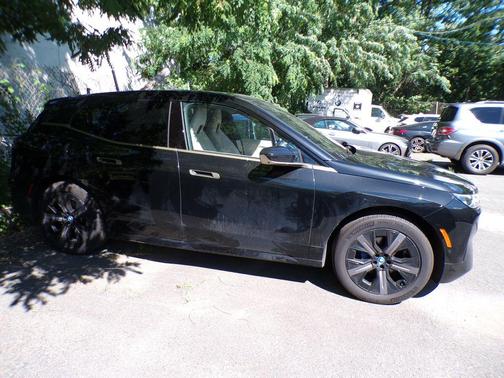 Black Sapphire Metallic 2024 BMW iX xDrive50
