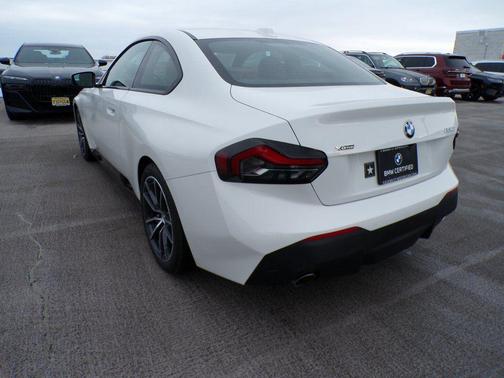 2023 BMW 230 i xDrive