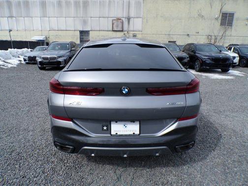 2025 BMW X6 xDrive40i