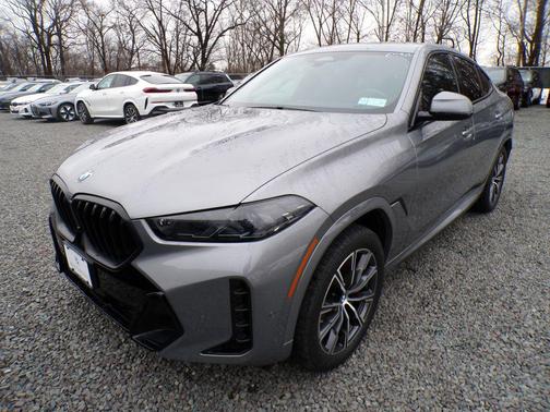 2025 BMW X6 xDrive40i