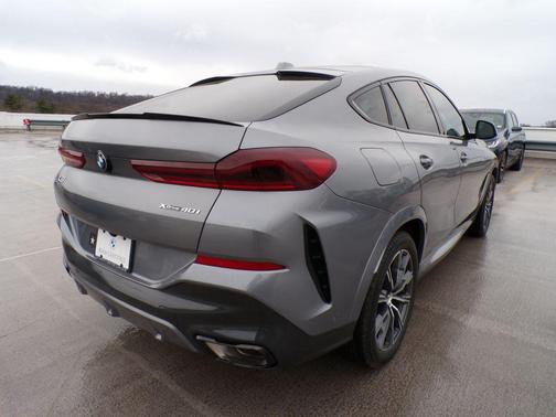 2025 BMW X6 xDrive40i