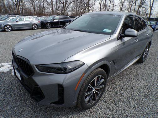 2025 BMW X6 xDrive40i