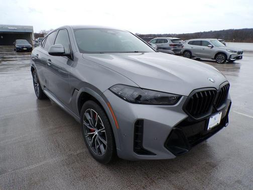 2025 BMW X6 xDrive40i