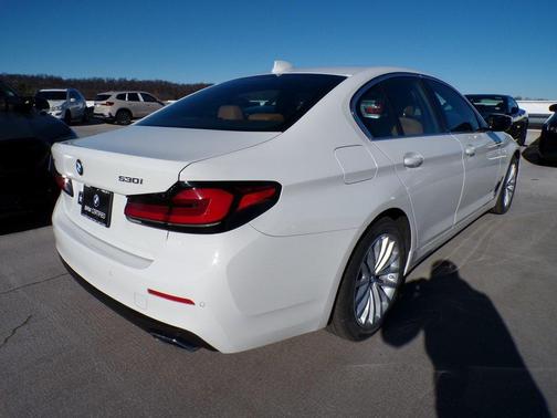 2023 BMW 530 i xDrive
