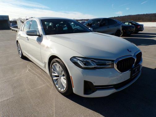 2023 BMW 530 i xDrive